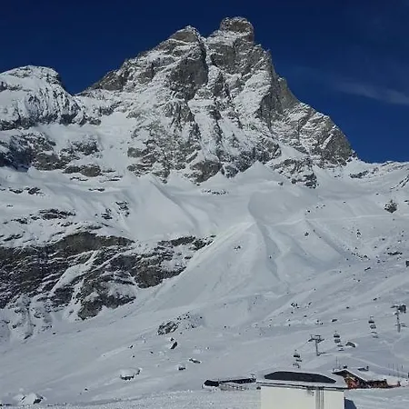 Bilocale Cervinia Cielo Alto Sulle Piste ברויל-קרוויניה